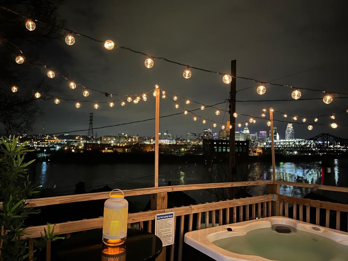 Cozy Riverfront Bungalow With Stunning Views โควิงตัน ภายนอก รูปภาพ